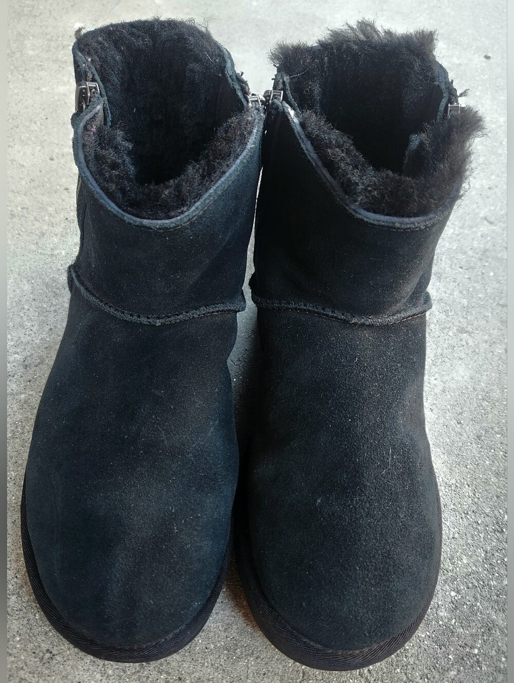 UGG Classic Mini Black Suede Boots Double Zipper Size 8